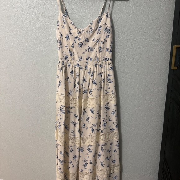 Reformation Dina Dress size 6 - Picture 4 of 5